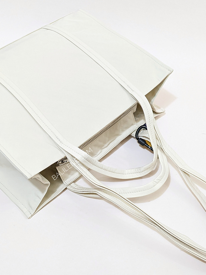 Bimba-Y-Lola-221BBMY1Q.T2059-Large-Bone-Nylon-Shopper-Bag-Balilene-detail-belakang_0ef321e4-753f-426b-830a-d1c66d22bca9