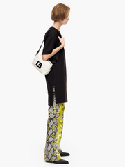 Bimba-Y-Lola-Small-Padded-Nylon-Crossbody-Bag-Bone-Balilene-onmodel