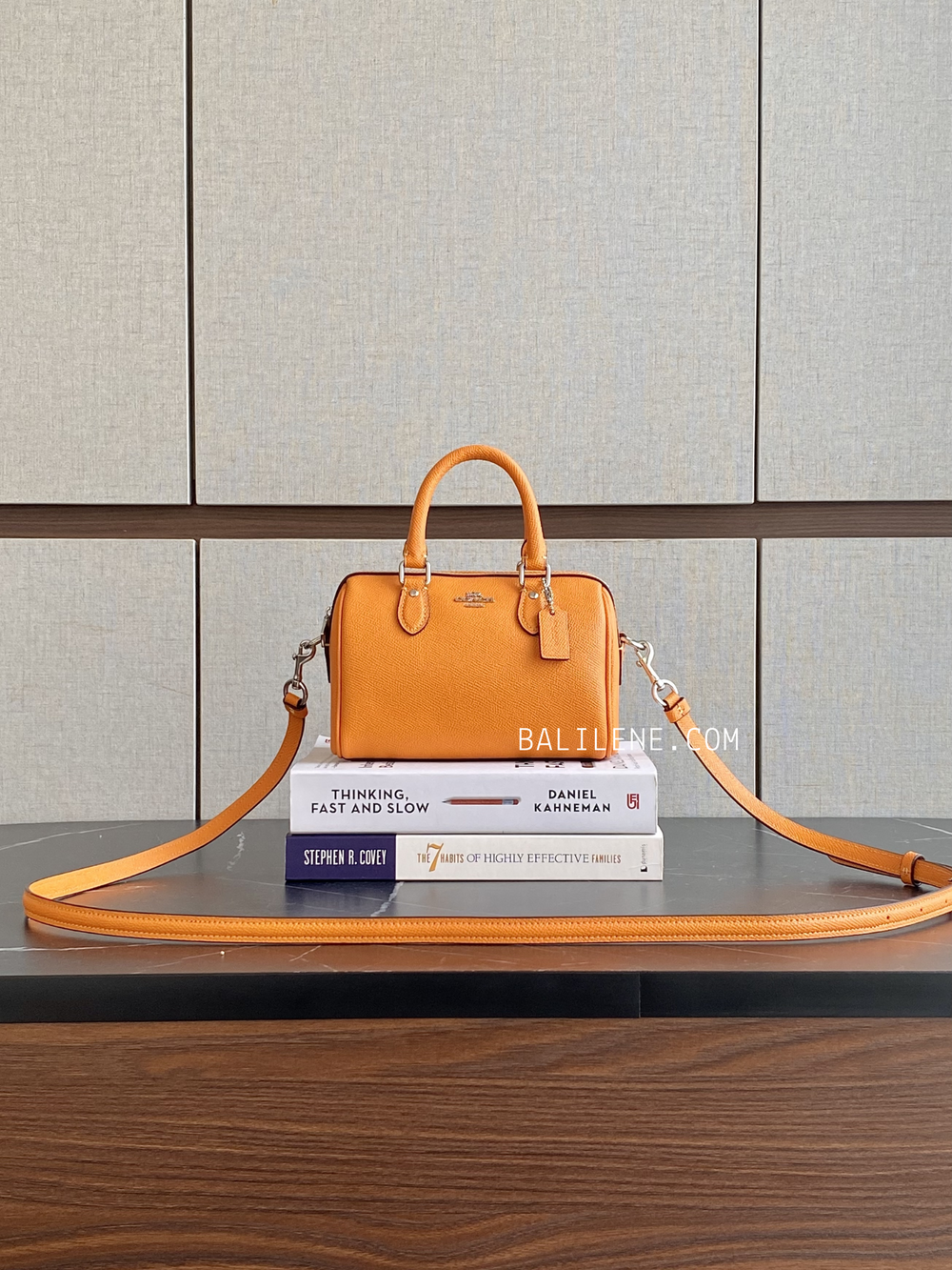 Coach-Rowan-Mini-Bright-Mandarin-balilene