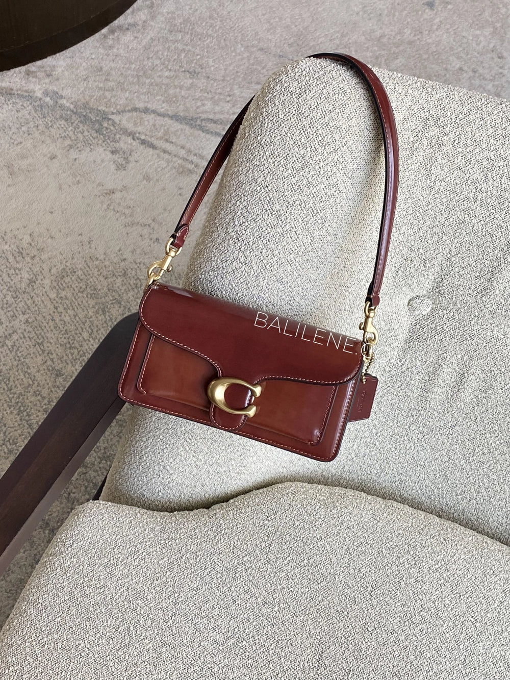 Coach-Tabby-Shoulder-Bag-20-Dark-Neutral-balilene