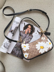 Coach-Teri-In-Signature-Canvas-With-FloraL-Print-Tan-Multi-balilene