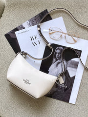 Coach-Zip-Crossbody-Bag-Crossgrain-Leather-Chalk-balilene