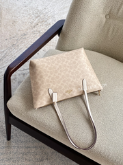 Coach-Zip-Top-Tote-In-Signature-Canvas-Sand-Chalk-balilene