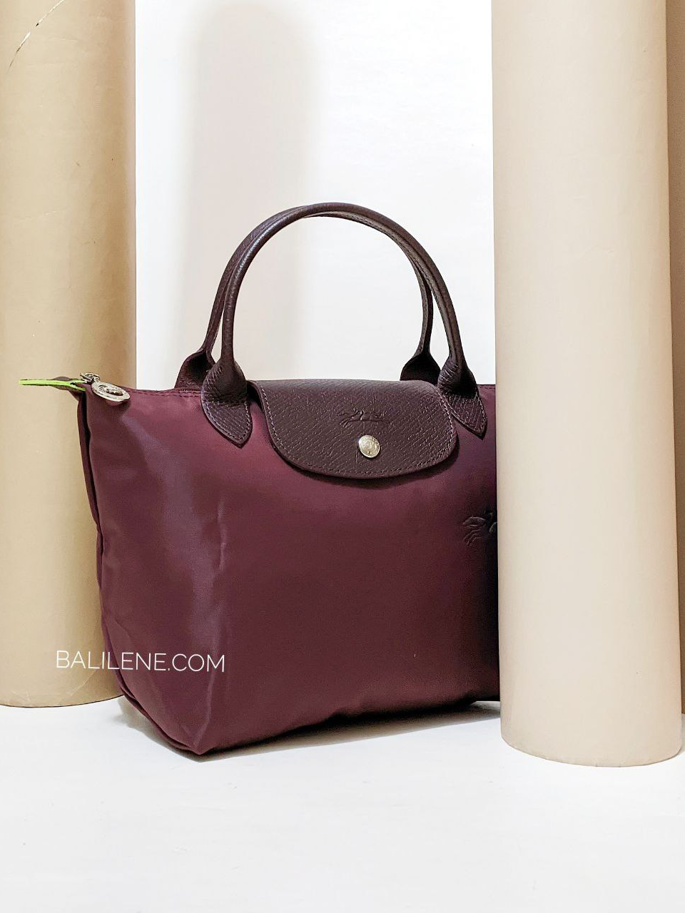 on-produk-Longchamp-Le-Pliage-Green-Small-Top-Handle-Bag-Bordeaux
