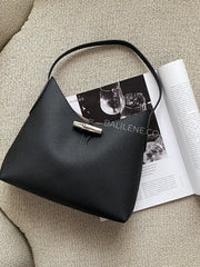 Longchamp-Le-Roseau-M-Hobo-Bag-Leather-Black-balilene