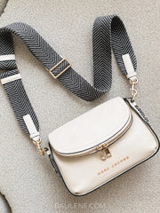 Marc-Jacobs-The-Groove-Mini-Messenger-Bag-Marshmallow-balilene