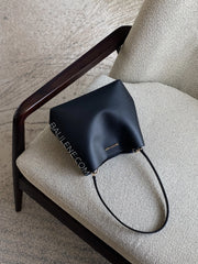 Michael-Kors-Pratt-Medium-Shoulder-Bag-Black-balilene