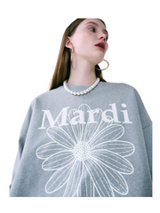 On-Model-3-Mardi-Mercredi-Sweatshirt-Flowermardi-Blossom-Grey-Ivory