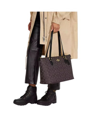 On-Model-Coach-Gallery-Tote-Bag-In-Signature-Canvas-BrownBlack