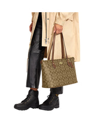On-Model-Coach-Gallery-Tote-Bag-In-Signature-Canvas-Khaki-Saddle
