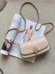 Tory-Burch-Britten-Patent-Convertible-Crossbody-Bag-Devon-Sand-balilene