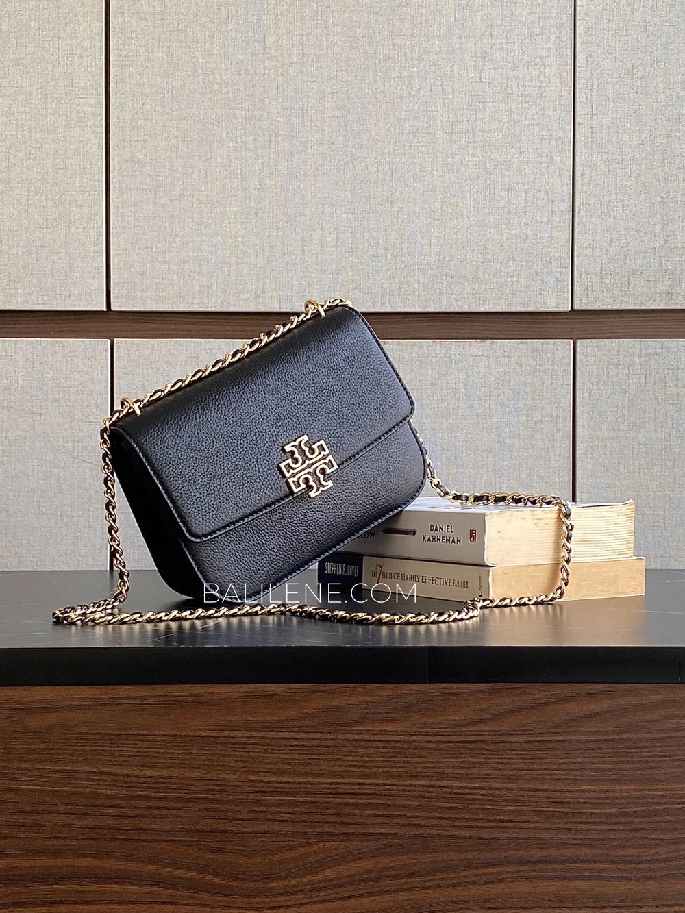 Tory-Burch-Britten-Small-Adjustable-Shoulder-Bag-Black-balilene