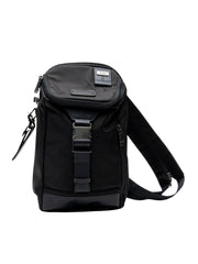 bagian-depan-Tumi-Woodland-Sling-Black
