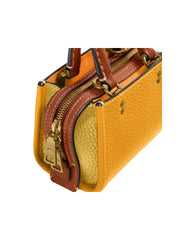 detail-Coach-Rogue-12-Glovetanned-Pebble-Leather-Buttercup-Multi