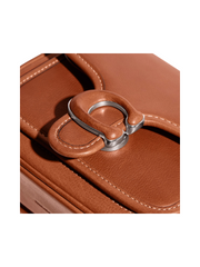 detail-Coach-Tabby-Messenger-19-Burnished-Amber