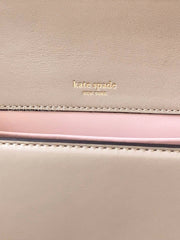 detail-Kate-Spade-Dakota-Medium-Convertible-Shoulder-Bag-Timeless-Taupe-balilene
