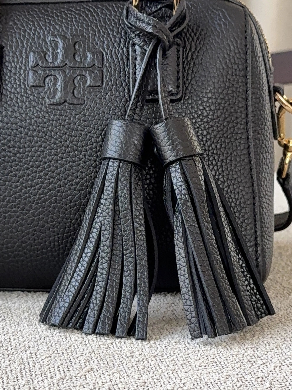 detail-Tory-Burch-87899-Thea-Mini-Web-Satchel-Black-balilene