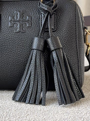 detail-Tory-Burch-87899-Thea-Mini-Web-Satchel-Black-balilene