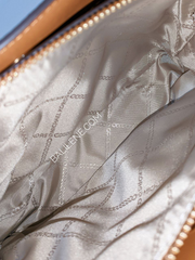 detail-bagian-dalam-Michael-Kors-Edith-Small-Logo-Satchel-Brown