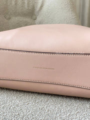 detail-bawah-Coach-Brooklyn-Shoulder-Bag-28-Cream-balilene