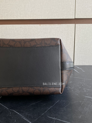 detail-bawah-Coach-City-Large-Bucket-Bag-In-Signature-Canvas-Walnut-Black-balilene