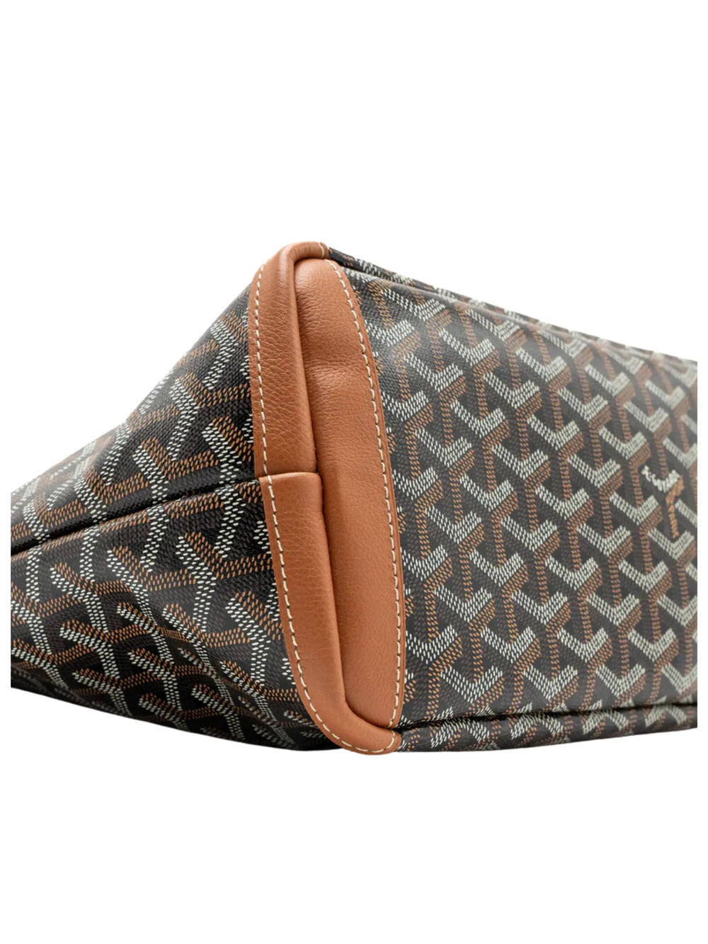 detail-bawah-Goyard-Artois-PM-Bag-Tan