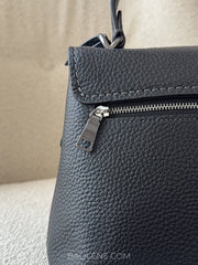 detail-belakang-Coach-Black-Emory-Top-Handle-Bag-Black-balilene
