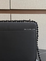 detail-belakang-Tory-Burch-Britten-Matte-Small-Adjustable-Shoulder-Bag-Black-balilene