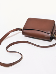 detail-belakang-tas-Coach-Studio-Shoulder-Bag-19-With-Patches-Saddle