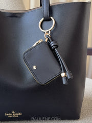 detail-charm-Kate-Spade-Tessa-Tote-Bag-With-Charm-Black-balilene
