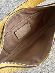 detail-dalam-Coach-Payton-Mini-Pebbled-Leather-Daisy-balilene