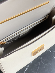 detail-dalam-Kate-Spade-Katy-Bamboo-Medium-Top-Handle-Halo-White-balilene