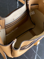 detail-dalam-Tory-Burch-Small-Romy-Crossbody-Bag-Tiramisu-balilene