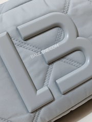 detail-depan-Bimba-Y-Lola-Nylon-Padded-Extra-Smal-Crossbody-Bag-Grey