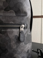 detail-depan-Coach-West-Pack-In-Signature-Camo-Print-Grey-Multi-balilene