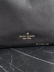 detail-depan-Kate-Spade-Kip-Canvas-Bucket-Bag-Black-balilene