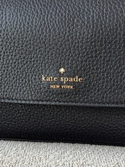 detail-depan-Kate-Spade-Sutton-Mini-Flap-Crossbody-Black-balilene