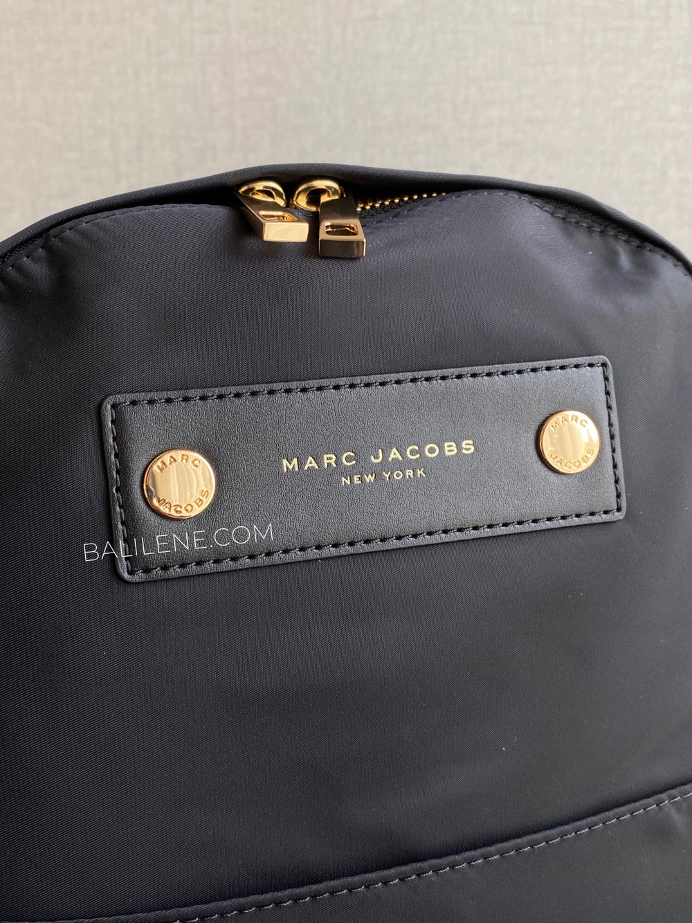 detail-depan-Marc-Jacobs-Preppy-Nylon-Backpack-Black-balilene