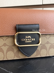 detail-depan-Morgan-Shoulder-Bag-In-Colorblock-Signature-Canvas-Khaki-Multi-balilene