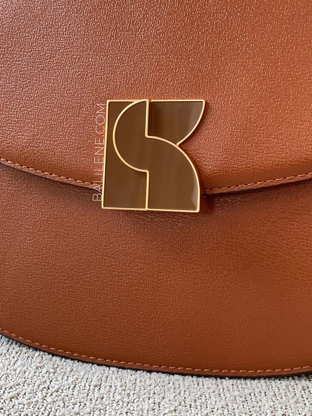 on-model-1-Kate-Spade-Dakota-Medium-Saddle-Bag-Southwest