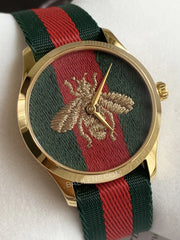 detail-dial-Gucci-G-Timeless-Bee-Red-Green-Dial-Two-Tone-Nylon-Strap-Watch-balilene