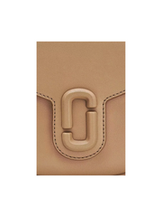 detail-logo-Marc-Jacobs-The-J-Marc-Small-Saddle-Bag-Camel
