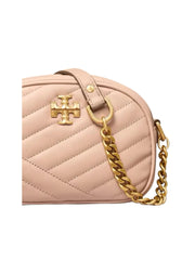 detail-logo-Tory-Burch-Kira-Chevron-Small-Camera-Bag-Devond-SandWEBP