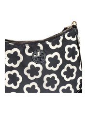 detail-logo-Tory-Burch-Nylon-Printed-Web-Convertible-Crossbody-Bag-The-Flower-Black-Ivory