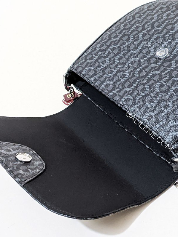 detail-penutup-dalam-Aigner-Ava-Small-Shoulder-Bag-Logo-Black