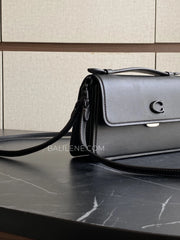 detail-samping-Coach-Juno-Bag-In-Glovetanned-Leather-Black-balilene