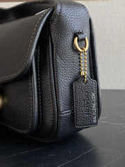detail-samping-Coach-Tabby-19-Messenger-Bag-Black-balilene