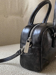 detail-samping-Michael-Kors-Thompson-Extra-Small-Distressed-Convertible-Satchel-Bag-Black-balilene