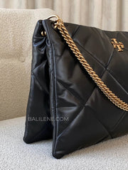 detail-samping-Tory-Burch-Kira-Diamond-Quilt-Hobo-Bag-Black-balilene