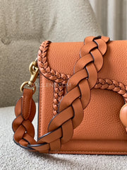 detail-strap-Coach-Tabby-Shoulder-Bag-26-With-Braid-Burnished-Amber-balilene
